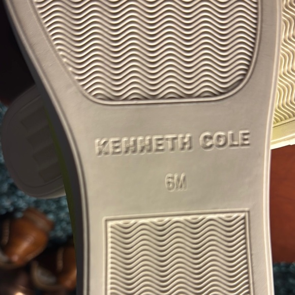 Kenneth Cole New York LEATHER Neon Yellow Sneakers - Picture 9 of 10